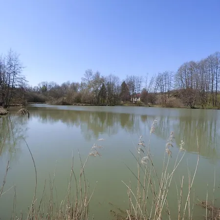 Retraite Champetre Spacieuse Pres De Avec Jacuzzi * Nouart