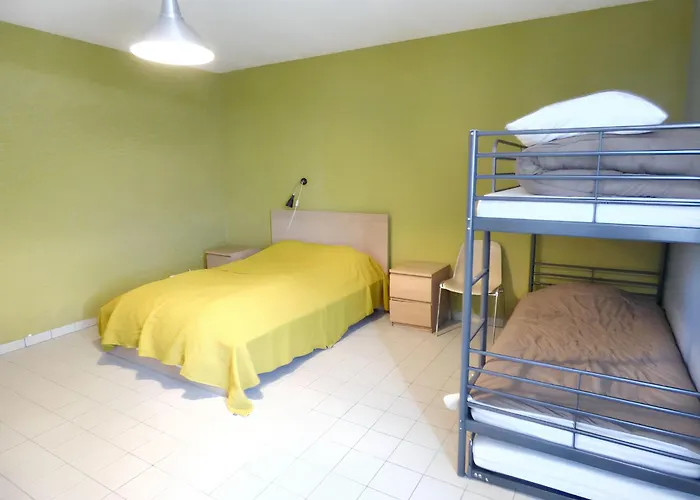 Retraite Champetre Spacieuse Pres De Avec Jacuzzi Holiday home